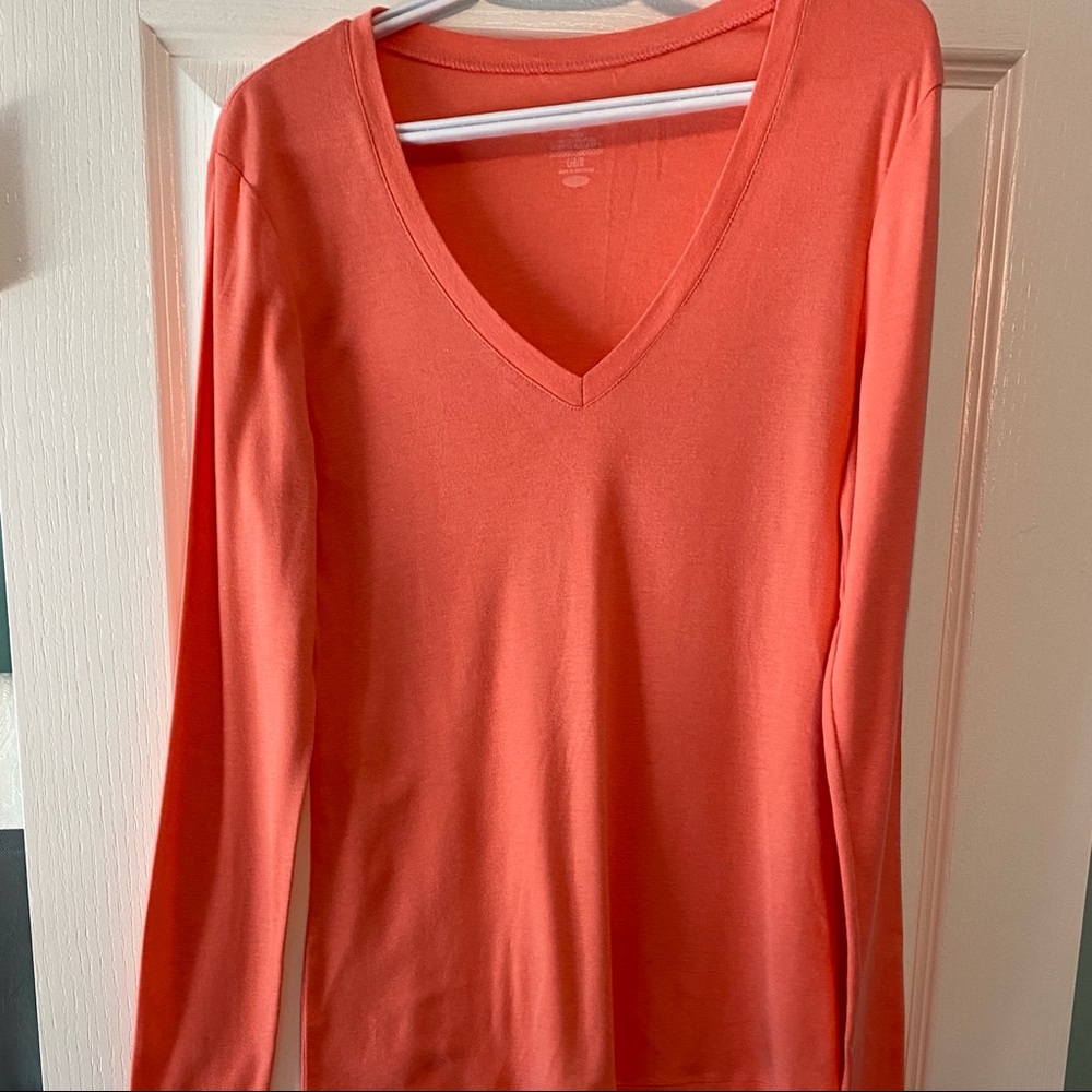 OLD NAVY Long Sleeve Tshirt